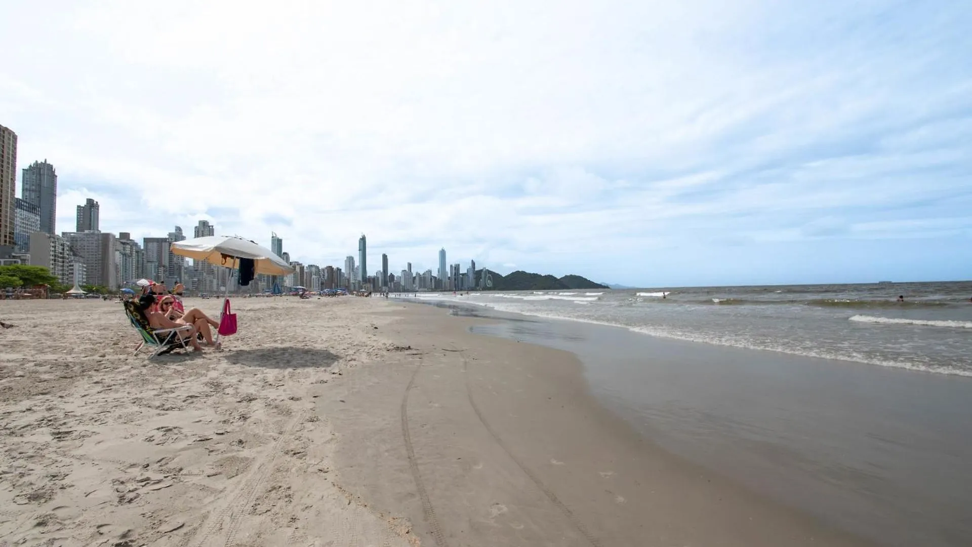 Apartment Apto Frente Mar Classico C/ Banheira Tt0163 Balneario Camboriu Brazil